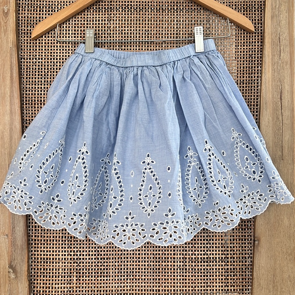 📫 BUY 2 for $20📫 GAP Baby Blue Eyelet Girl skirt size L